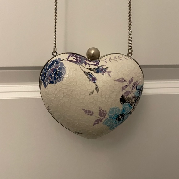 Vintage Clutch - Picture 2 of 5